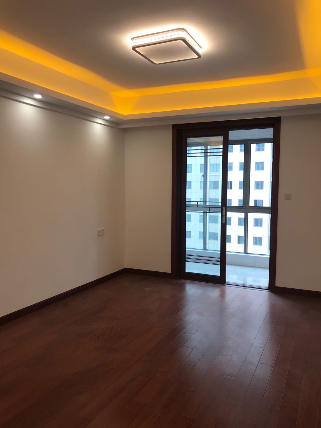 1593490596222733.jpg 1593490596222733.jpg